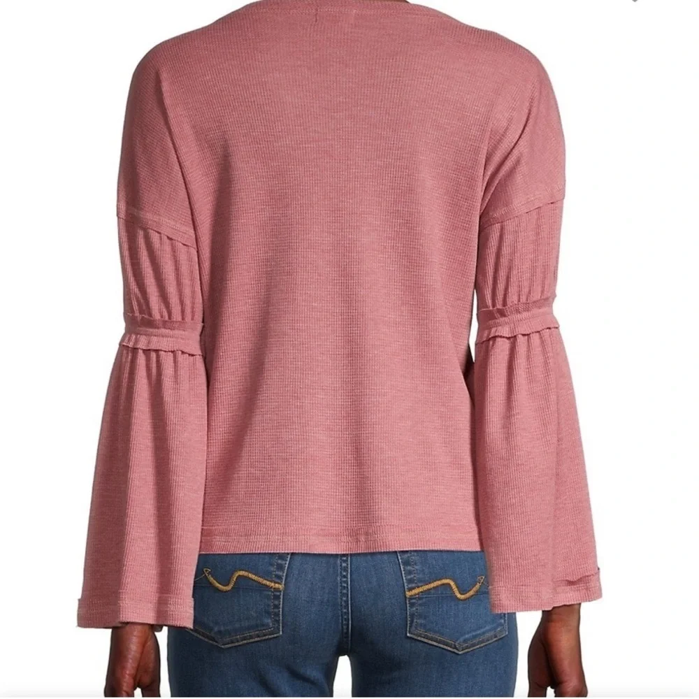 Baea Flare Sleeve Blush Thermal Top. Size XSmall NWT